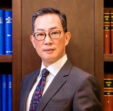 Prof. STEPHEN KAI-YI WONG
(黃繼兒大律師)